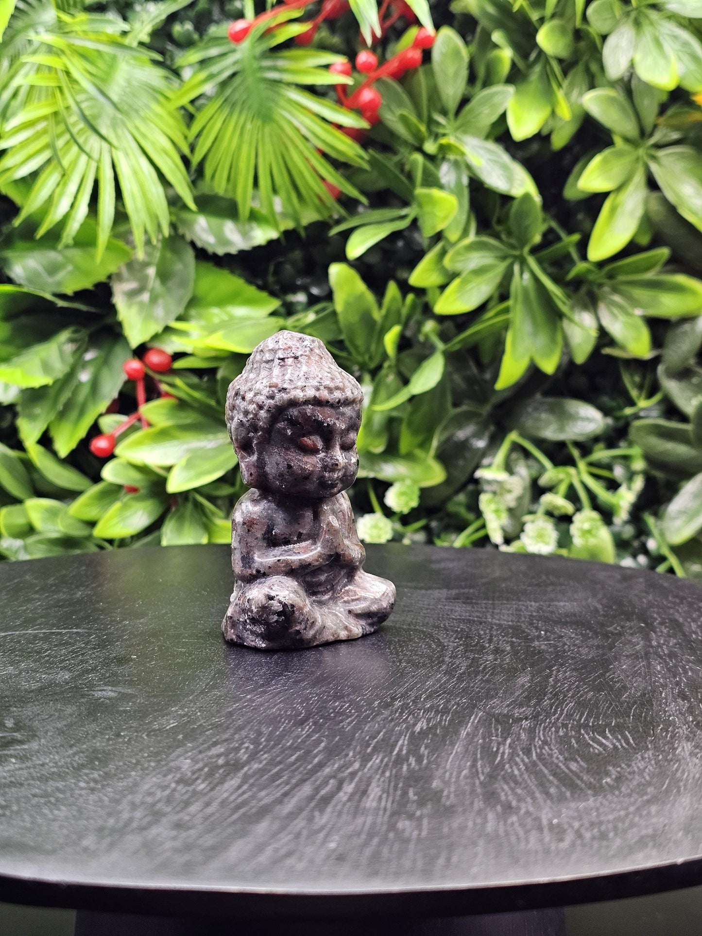 Yooperlite Buddha Carving: Fluorescent Crystal Decor, Spiritual Gift