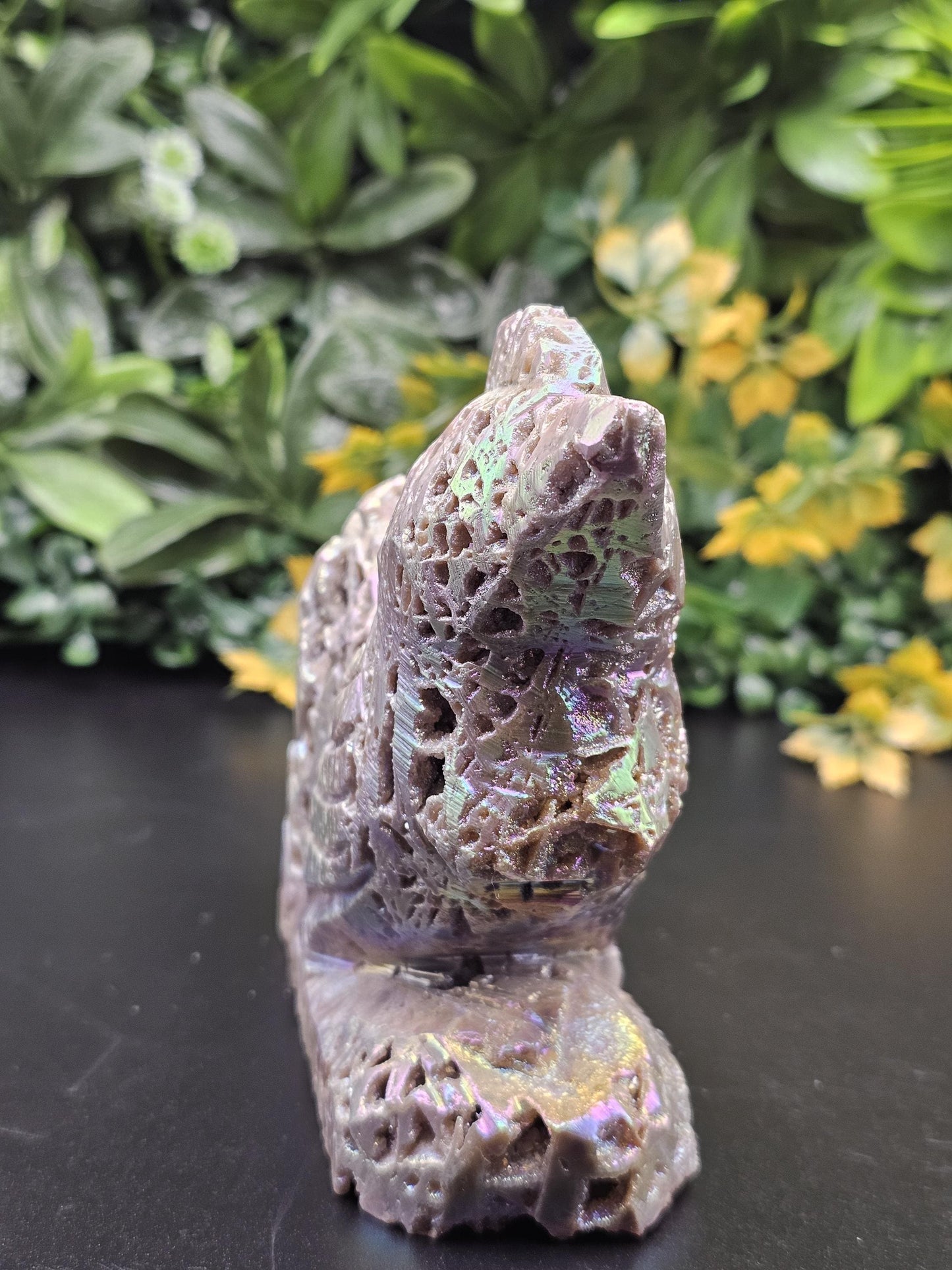 Angel Aura Sphalerlite Large Hen Carving