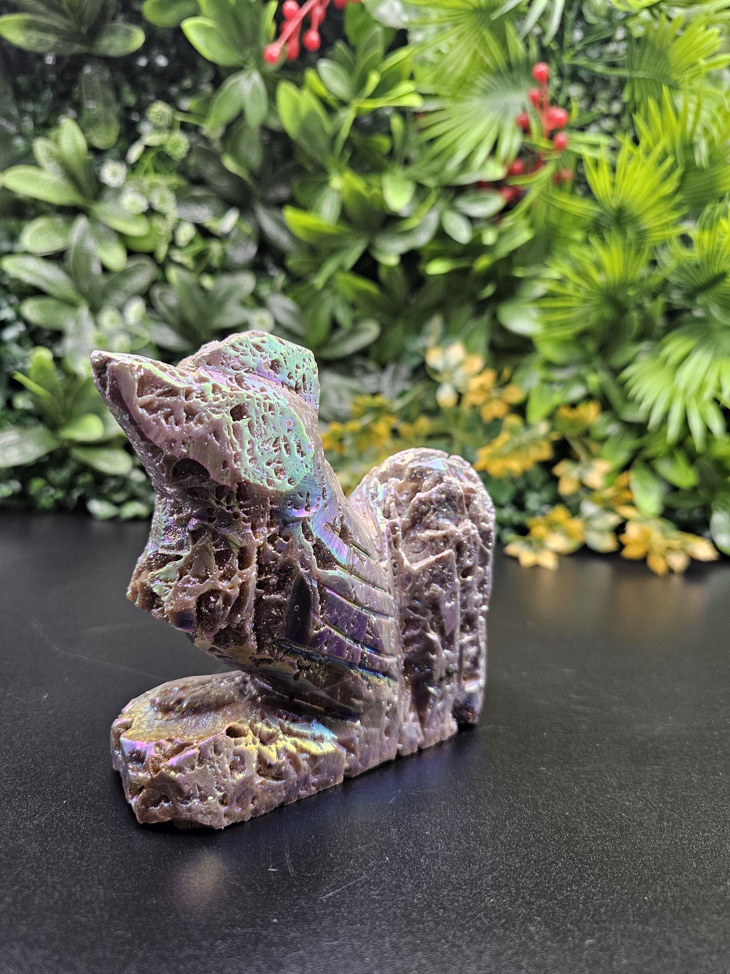 Angel Aura Sphalerlite Large Hen Carving