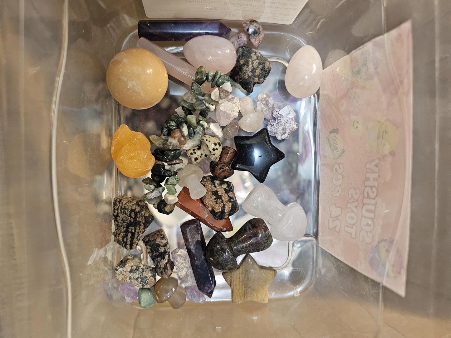Crystal Scoops/Crystal Confetti Contains an assortment of High Quality Crystals!